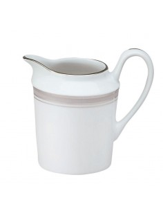 Cremera de porcelana